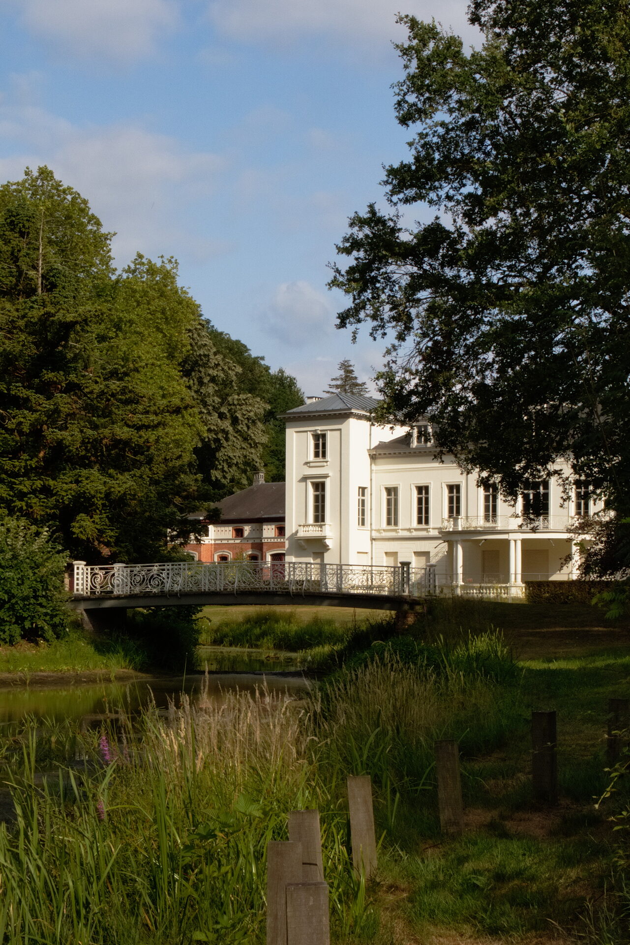 Manor by the Bridge